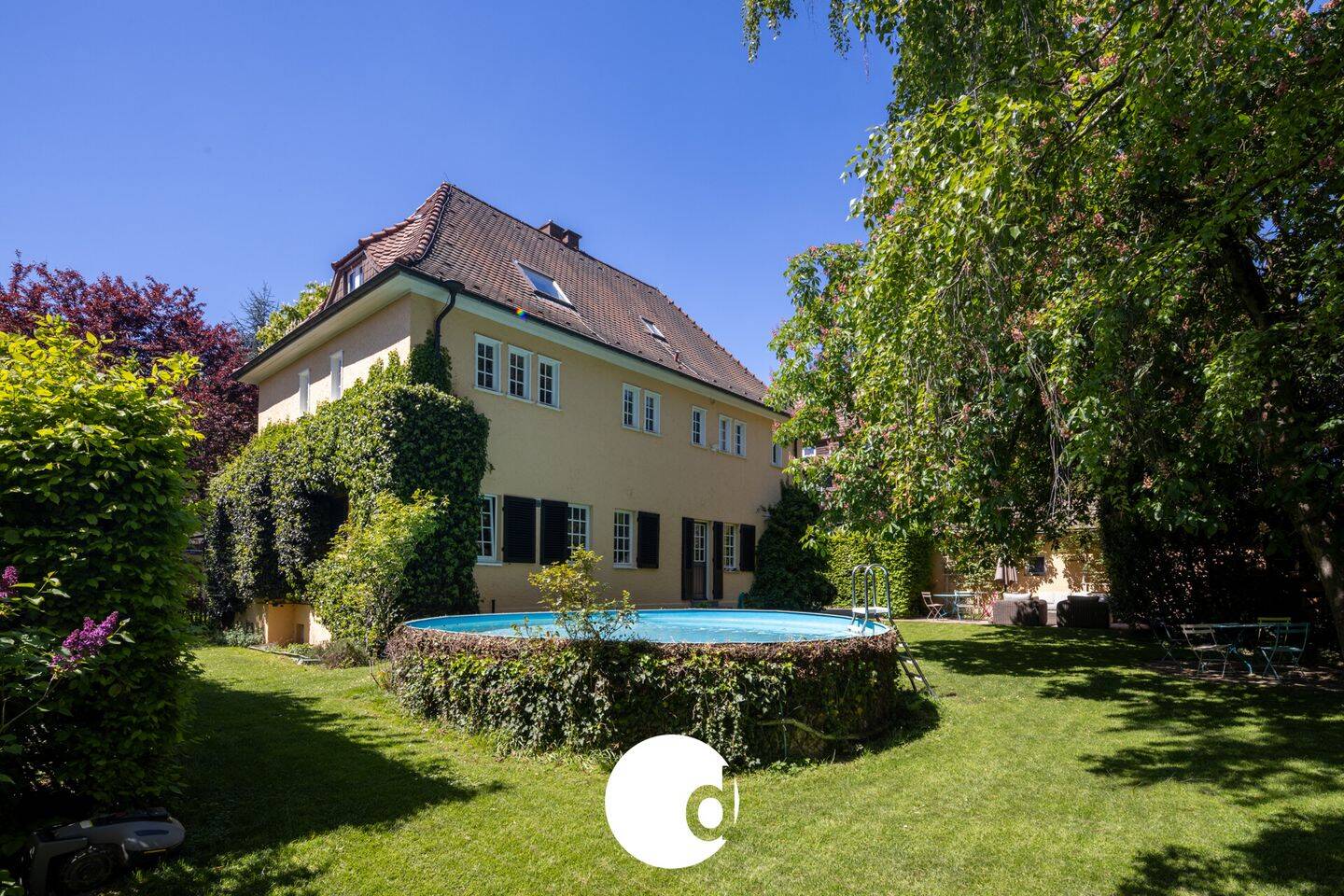 Charmantes Familienidyll auf der Waldau - Stilvolles Einfamilienhaus mit herrlichem Garten