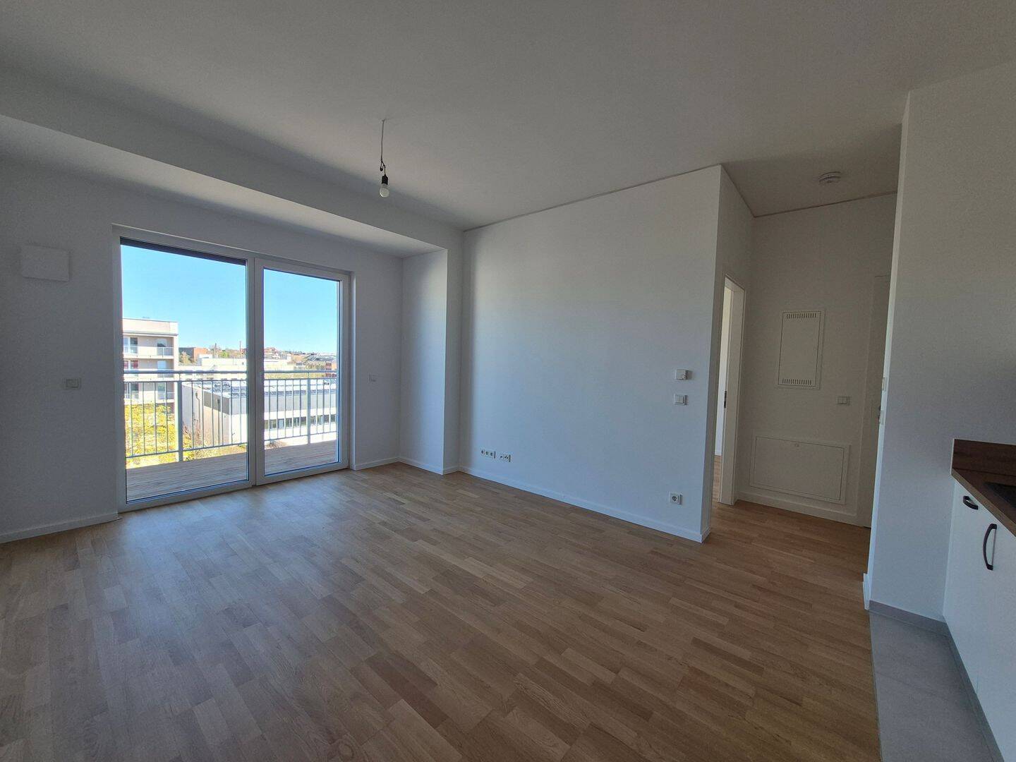 Wohnung mit EB- Küche - Erstbezug, Balkon u. Fußbodenheizung – Magdeburg – Vorschaubild 5