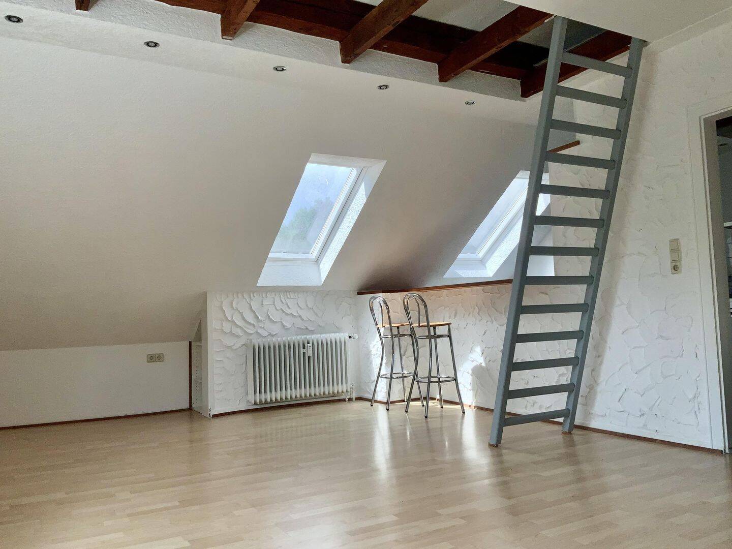 Schwachhausen! Spektakuläre Dachgeschosswohnung in exzellenter Lage – Bremen – Vorschaubild 5