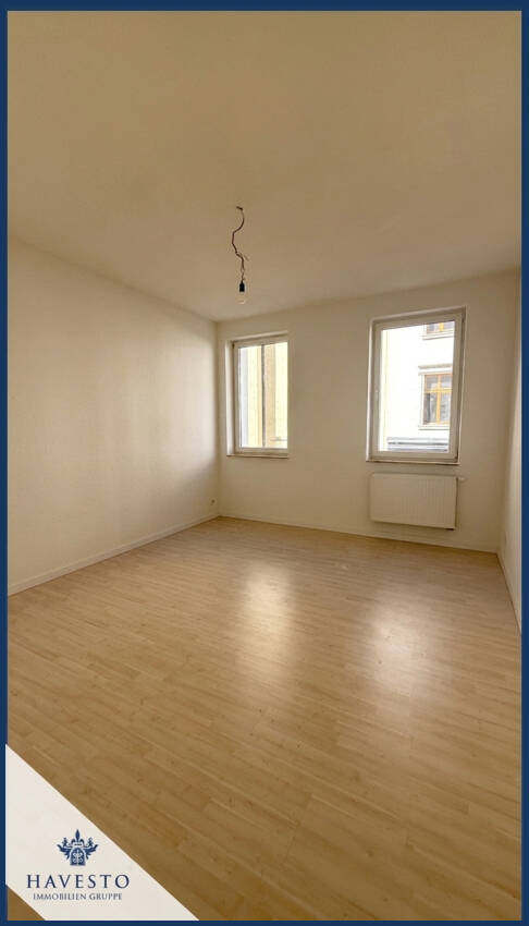 Moderne Traumwohnung mit Design-Einbauküche, Badewanne & großen Fensterflächen - perfekt für Singles – Magdeburg – Vorschaubild 3