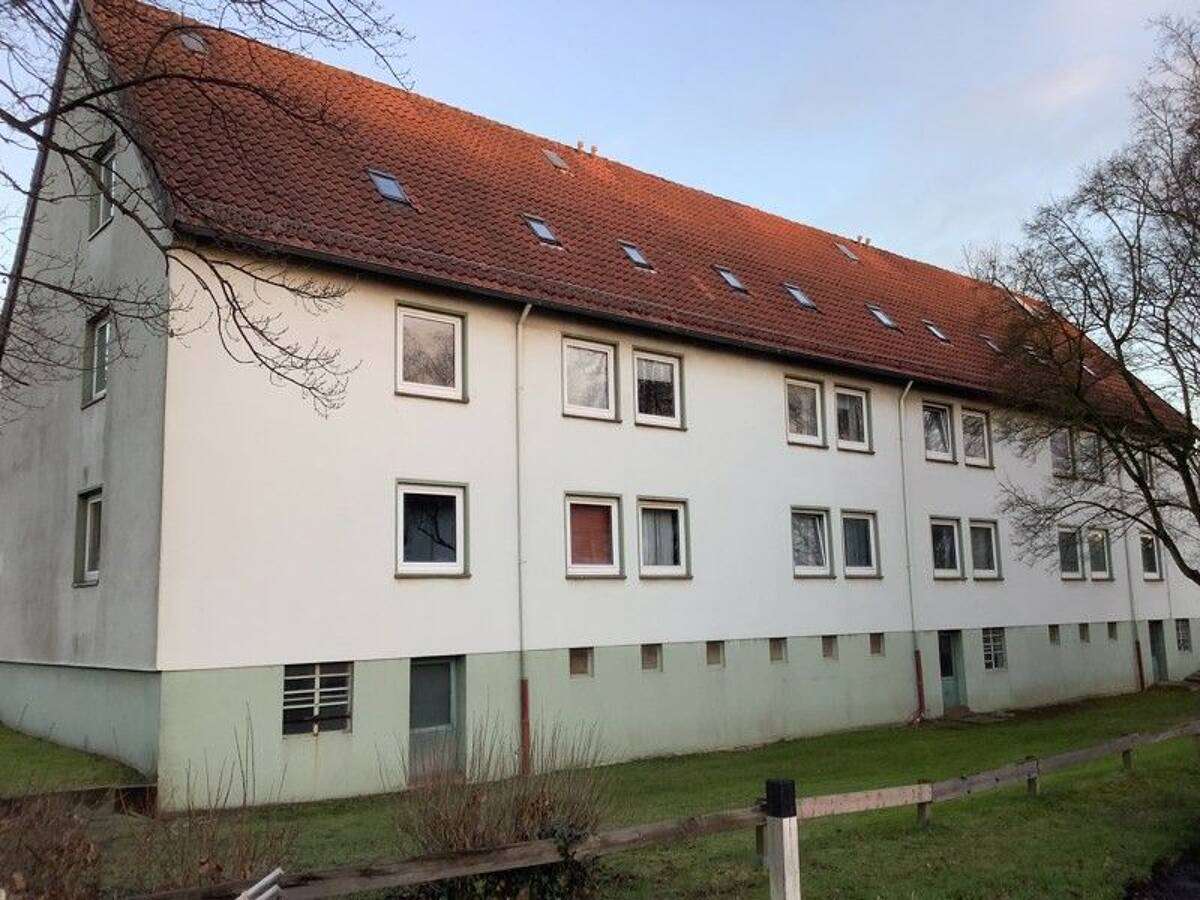 Gemütliche 1,5-Zimmer-Dachgeschosswohnung – 28719 Bremen – Bild 1 von 6