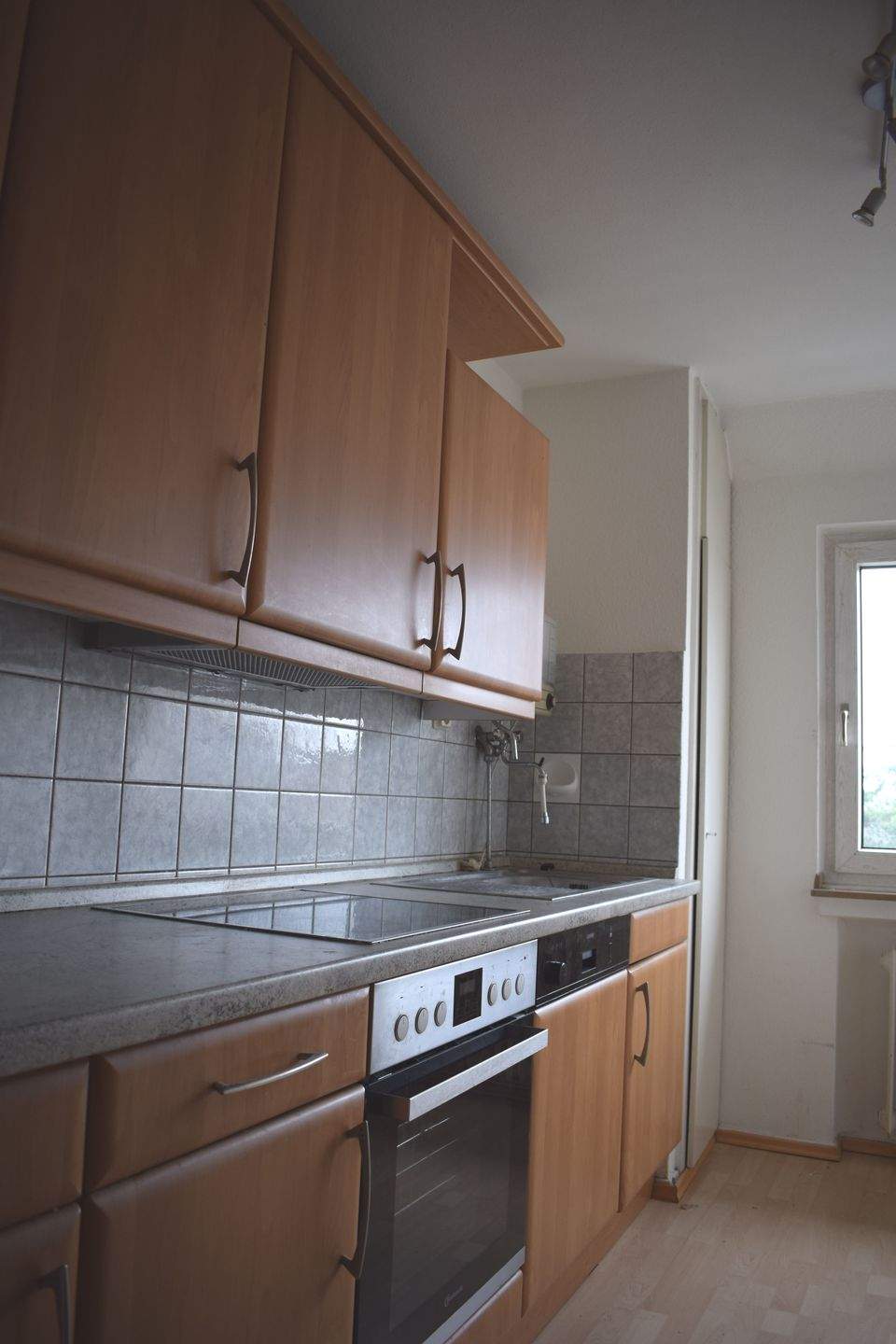 Helle 2-Zimmerwohnung mit Einbauküche in Oberhausen/ Stadtgrenze Mülheim an der Ruhr – Oberhausen – Vorschaubild 5