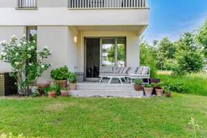 Ein Refugium für die Zukunft: Stilvolles Familienglück mit eigenem Garten in München – 81249 München – Vorschaubild 2