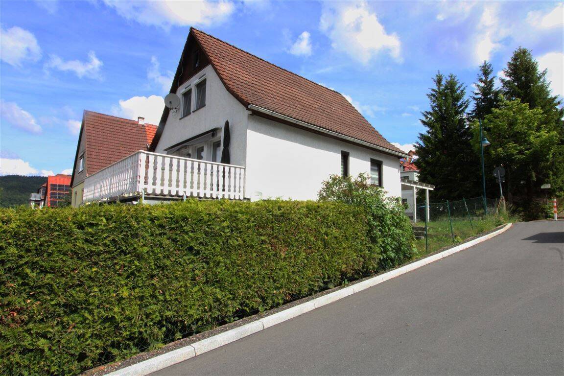 Mehr Platz als erwartet - vielseitiges Einfamilienhaus mit großem Garten & Carports – Zella-Mehlis – Vorschaubild 7