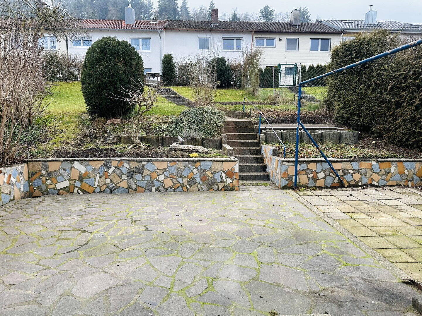 Reihenmittelhaus mit Garten in Aalen - Triumphstadt – Aalen – Bild 1 von 9
