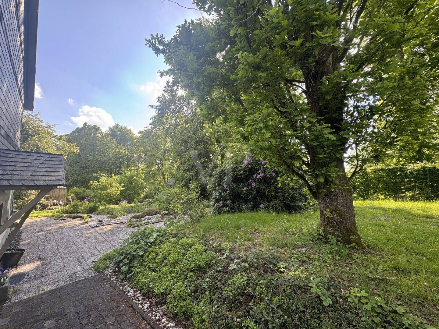 Modernes Einfamilienhaus mit Einliegerwohnung in begehrter Wohnlage von Wiehl – Wiehl – Vorschaubild 8