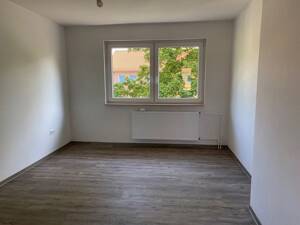 Renovierte 3-Zimmer-Wohnung mit Balkon – 28309 Bremen – Vorschaubild 2