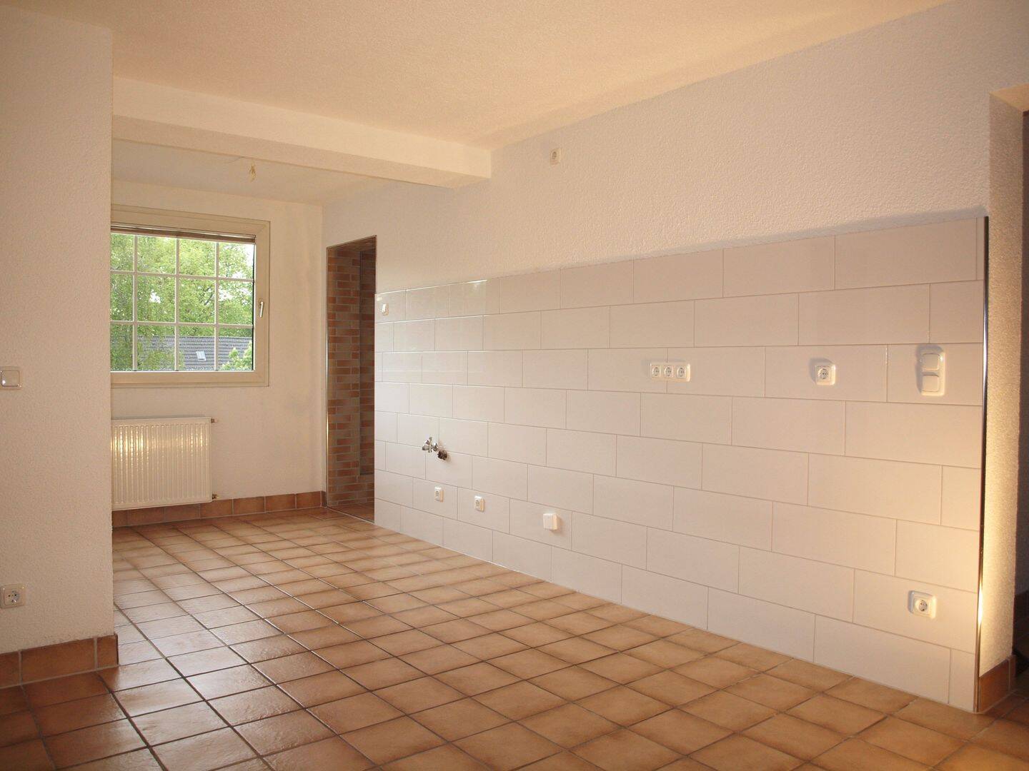 CHARMANTE DACH-MAISONETTE mit SONNENBALKON in WANHEIMERORT – Duisburg – Vorschaubild 3