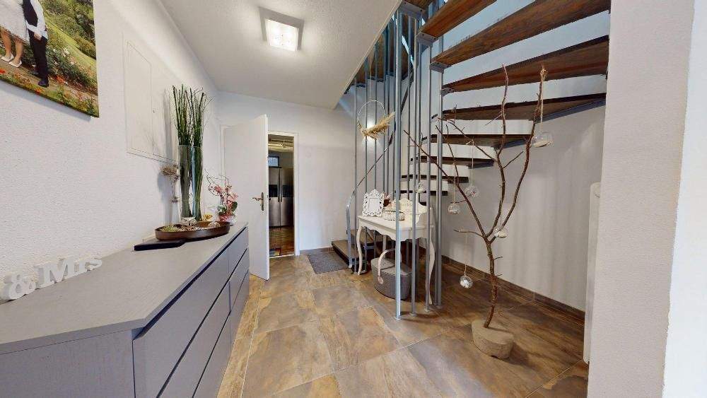 +++ Architektur mit Charakter - Modernes Einfamilienhaus mit Einliegerwohnung, Balkonen und Garage in bevorzugter Wohnlage+++ – Pirmasens – Vorschaubild 3