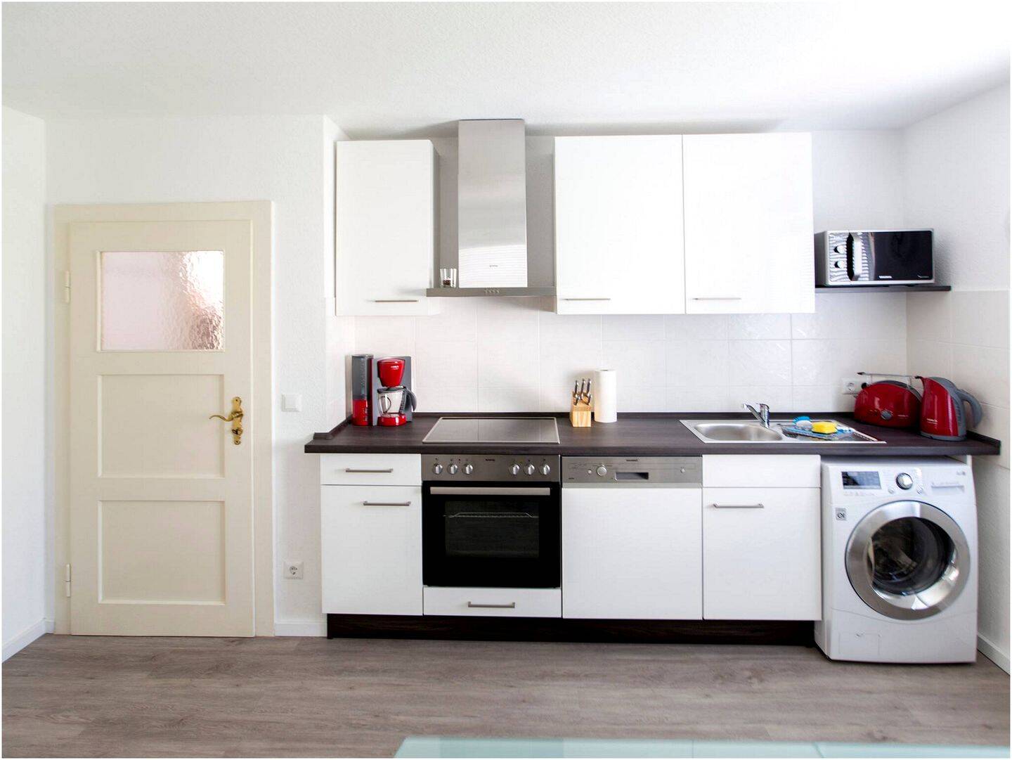 Modern renovierte 2-Zimmer-Wohnung in zentraler Lage – Heidelberg – Vorschaubild 3