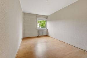 Renovierungsbedürftige 3-Zimmer-Wohnung mit Loggia und Stellplatz in Leverkusen-Rheindorf – 51371 Leverkusen – Vorschaubild 4