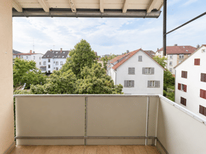Sofort beziehbar! Großzügige 3 Zimmer-Wohnung mit Balkon in Citywohnlage! – 70376 Stuttgart – Vorschaubild 2