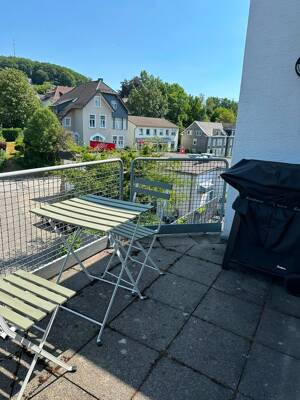 Helle 3,5-Zi. DG-Wohnung mit EBK, 2 Balkonen, Stellplatz & Keller in Bestlage von Reichshof-Eckenhagen – 51580 Reichshof – Vorschaubild 8