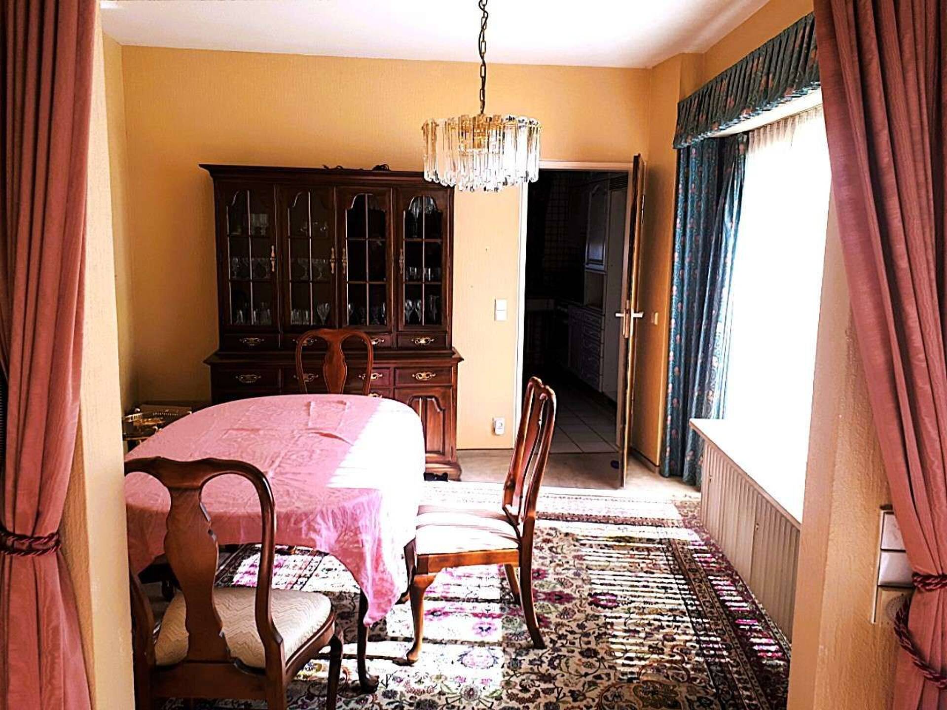 Einfamilienhaus in 71229 Leonberg mit 271 m² kaufen