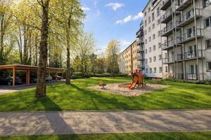 Stilvolles Stadtidyll auf zwei Ebenen mit Balkon, Gartenanteil & energieeffizientem Komfort – 10439 Berlin – Vorschaubild 9