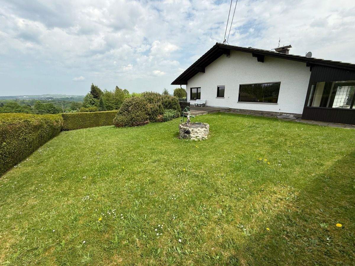 Einfamilienhaus in Vettelschoß-Kalenborn zu verkaufen. – Vettelschoß – Bild 1 von 9