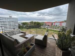 Geräumige 4-Raum Wohnung, mit 2 Balkonen, 2 Bäder, Tiefgarage, Fußbodenheizung – 99092 Erfurt – Vorschaubild 3