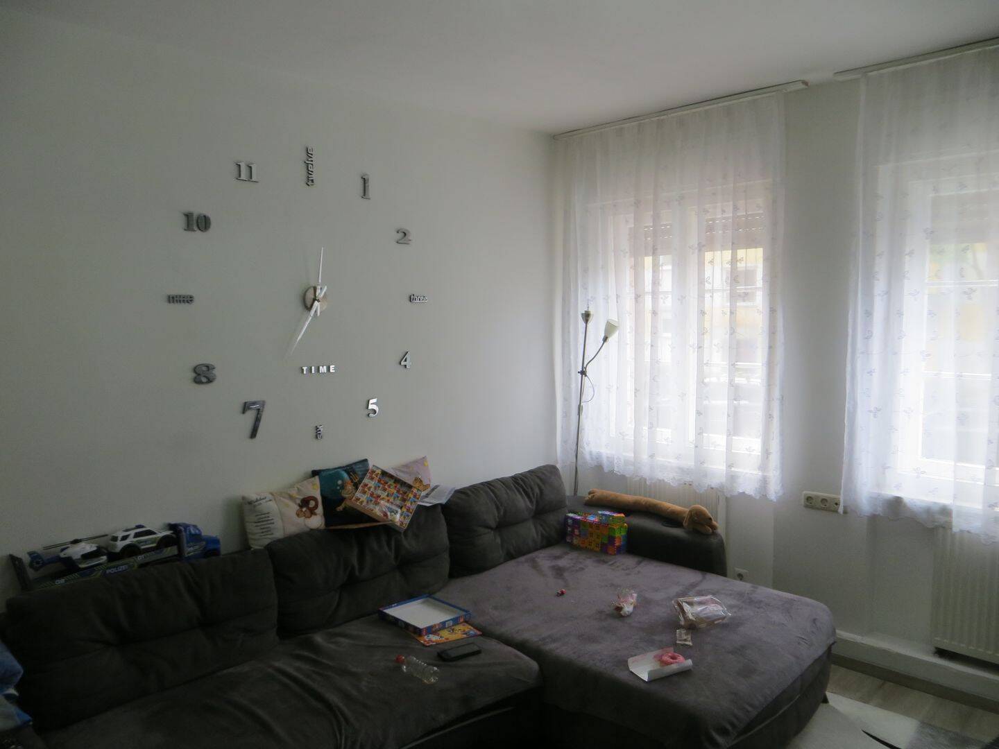 Frisch renovierte 3-Zimmer-Wohnung mit separater Küche, separatem WC, Gasetagenheizung sowie neuem Glasfaseranschluss – Nürnberg – Vorschaubild 3