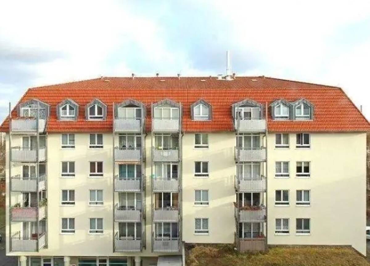 Charmantes 2-Zimmer-Apartment mit Ausblick in Magdeburg – 39120 Magdeburg – Bild 1 von 7