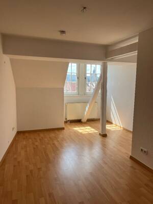 Schöne 2 Zimmer Maisonette Wohnung in der Innenstadt von Erfurt mit Blick über die Dächer! – Schlösserstraße 15, 99084 Erfurt – Vorschaubild 8