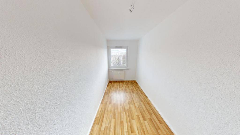 Direkt am Innenstadtring gelegene 3-Raum-Wohnung mit Balkon – Chemnitz – Vorschaubild 4