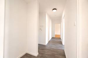 AIGNER - Helle 3-Zimmer-Dachgeschosswohnung in beliebter Lage Moosachs – 80992 München – Vorschaubild 7