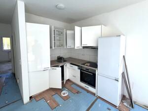 Leerstehende Erdgeschosswohnung mit Terrasse und Entwicklungspotenzial – 6126 Halle (Saale) – Vorschaubild 5