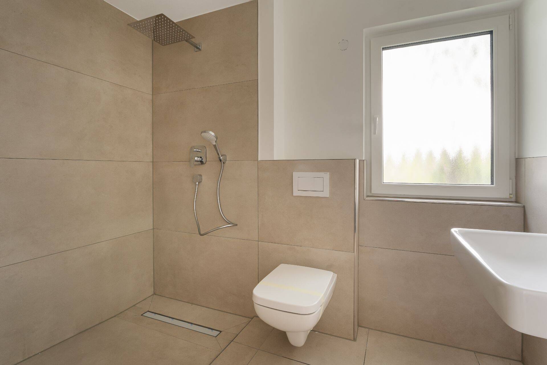 Exklusives 4-Zimmer-Einfamilienhaus mit modernem KFW 40 Standard in ruhiger Kölner Wohngegend – Köln – Vorschaubild 9
