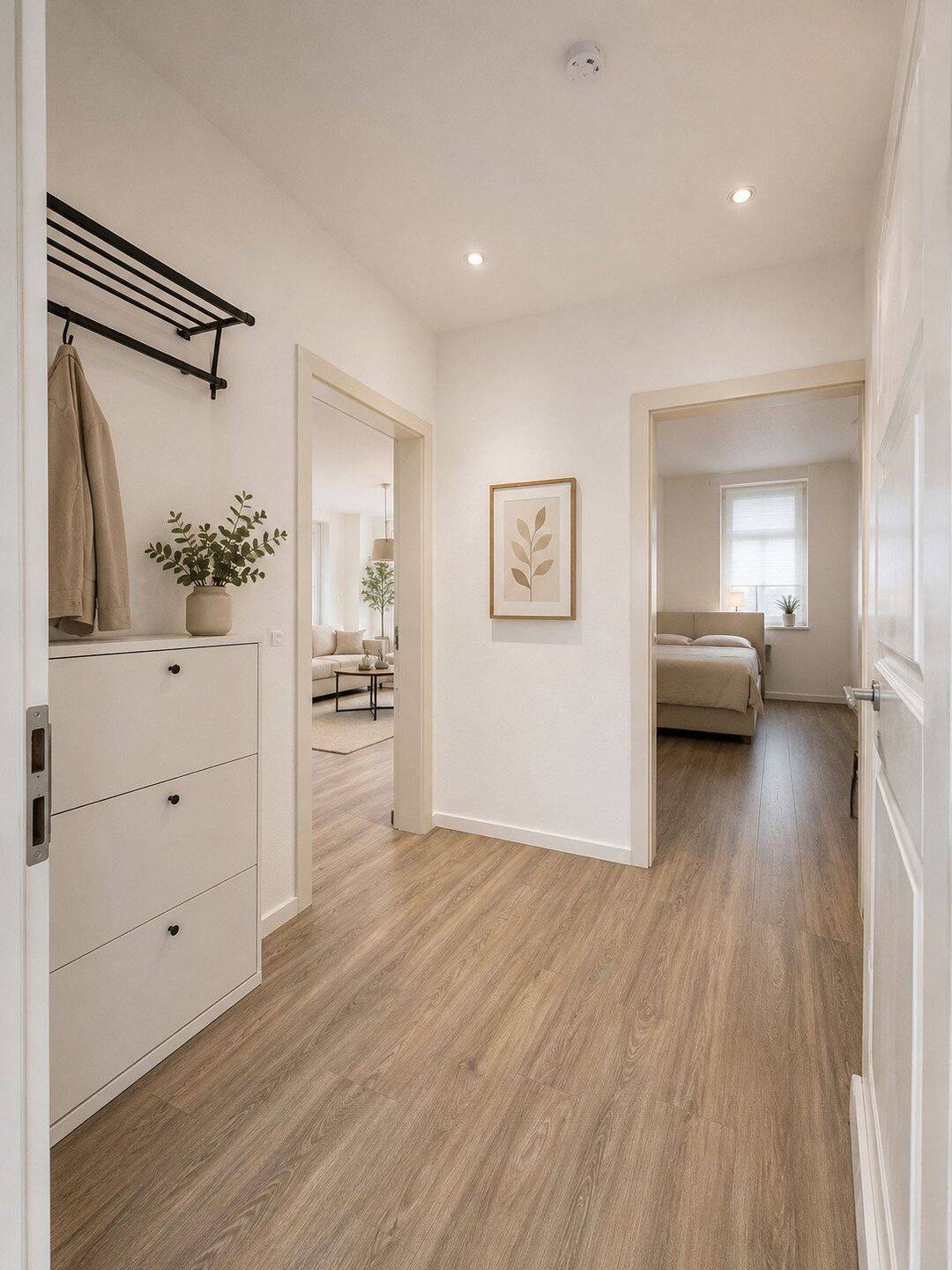 Nähe Dom/Hauptmarkt * Renovierte Balkonwohnung, 2 Z, EBK, Bad, mod. 75 m² * Stellpl. optional – Trier – Vorschaubild 6