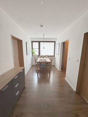 Möblierte Drei-Zimmer Wohnung mit Balkon und Küche in zentraler Lage im Hulsberg – 28205 Bremen – Vorschaubild 5
