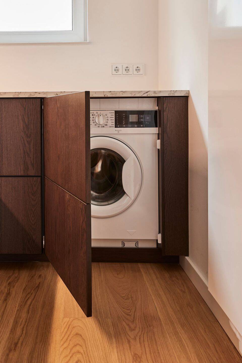 Erstbezug nach Sanierung - 3 Zimmerwohnung mit Balkon direkt zwischen Kudamm und dem Tiergarten – Berlin – Vorschaubild 8