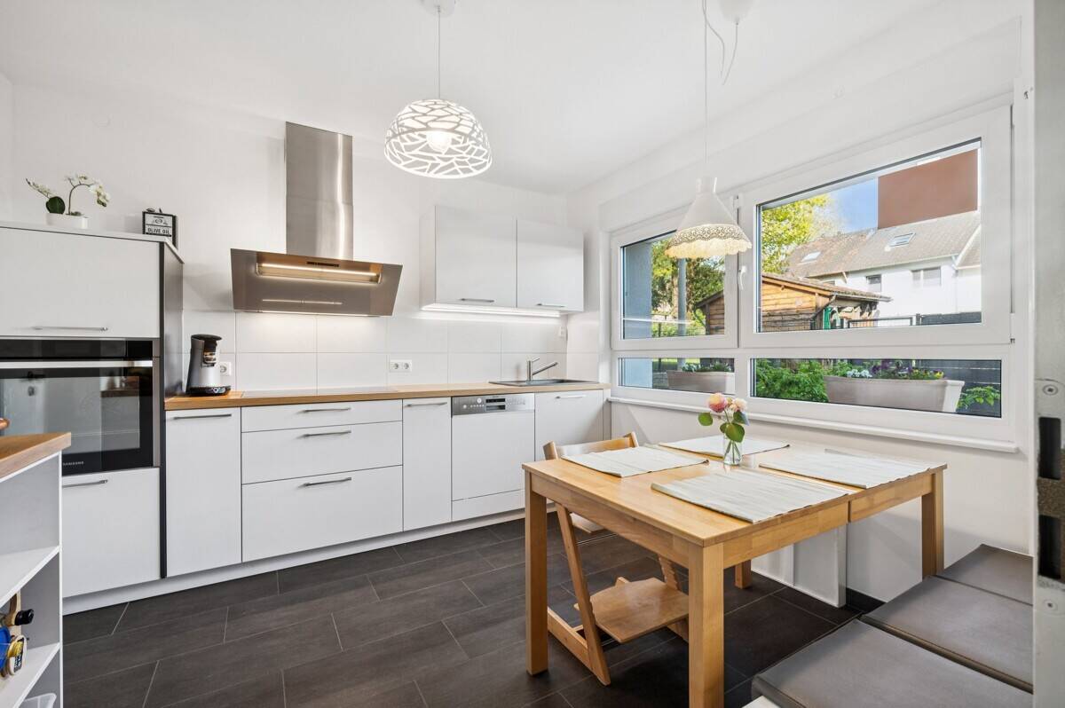 Provisionsfrei - Familienfreundliches Haus mit sonnigem Garten und moderner Ausstattung – Mönchengladbach – Vorschaubild 9