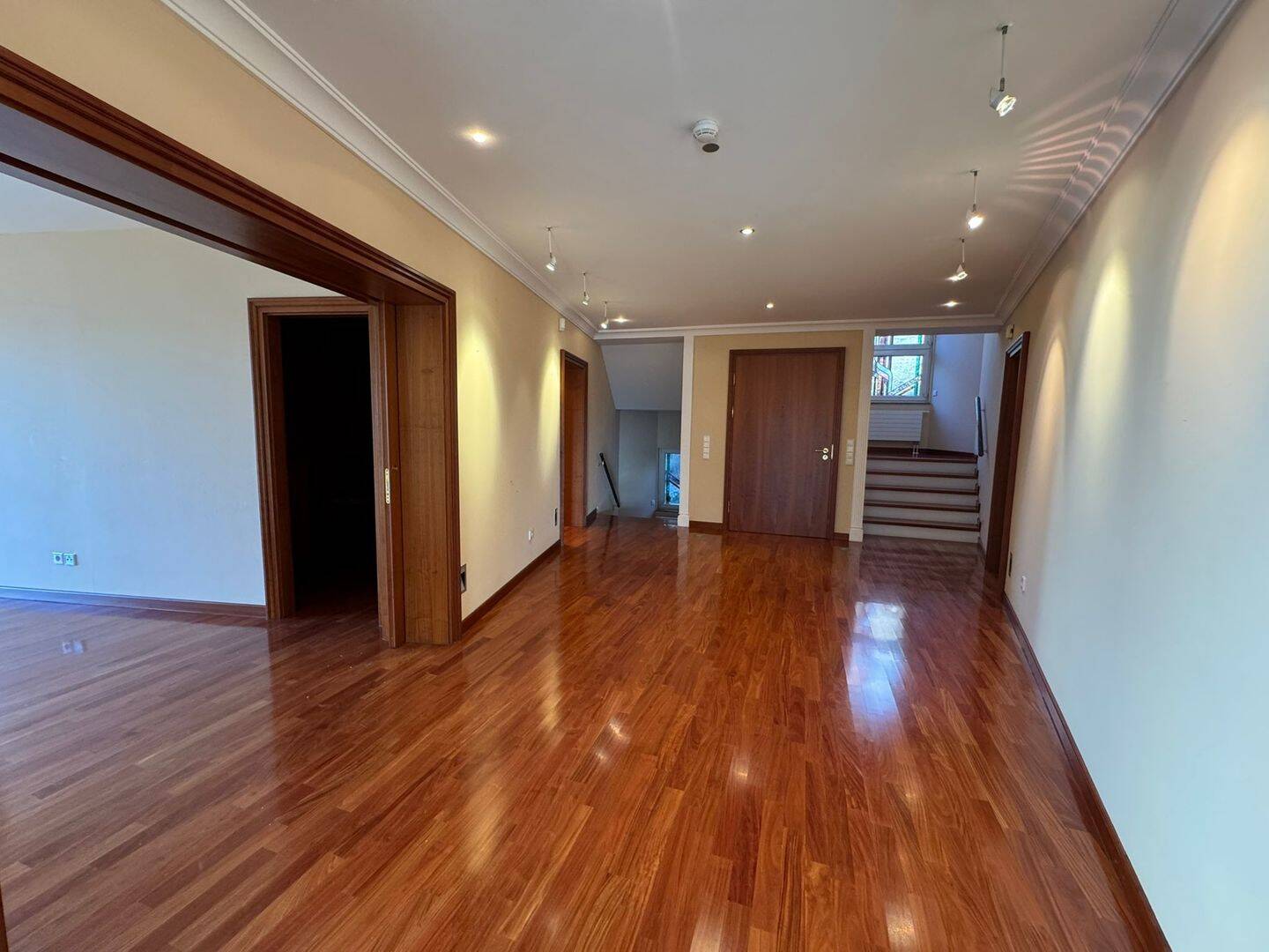 Luxuriöses Penthouse mit traumhaftem Blick in SB-Rotenbühl! – Saarbrücken – Vorschaubild 8