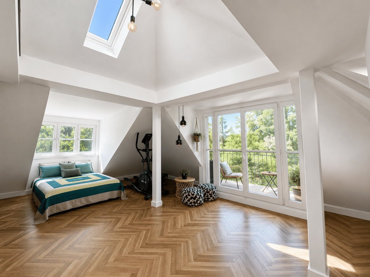 EXKLUSIVER DESIGNER-ALTBAU mit Galerie-Dach + Potential für 200 qm Wfl- 550 qm Ziergarten am Park – 14169 Berlin – Bild 1 von 8