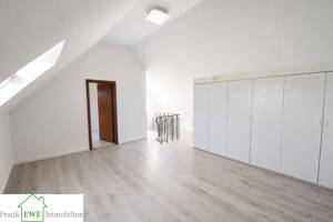 Objekt-Nr. 465, 40599 Düsseldorf Hassels Maisonette-Dachgeschoss-Wohnung mit Dachterrasse – 40599 Düsseldorf – Vorschaubild 5