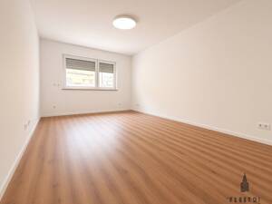 Attraktive Kapitalanlage mit 4,35 % Rendite: Frisch renovierte 2-Zi.-Wohnung in Stuttgart-Ost – 70190 Stuttgart – Vorschaubild 2