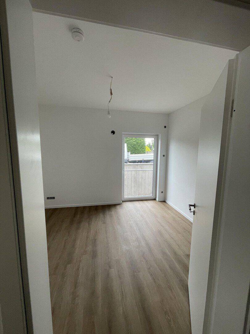 4-Zimmer Erdgeschosswohnung mit Garten und Tiefgarage in Kempen, St.Hubert – Kempen – Vorschaubild 5