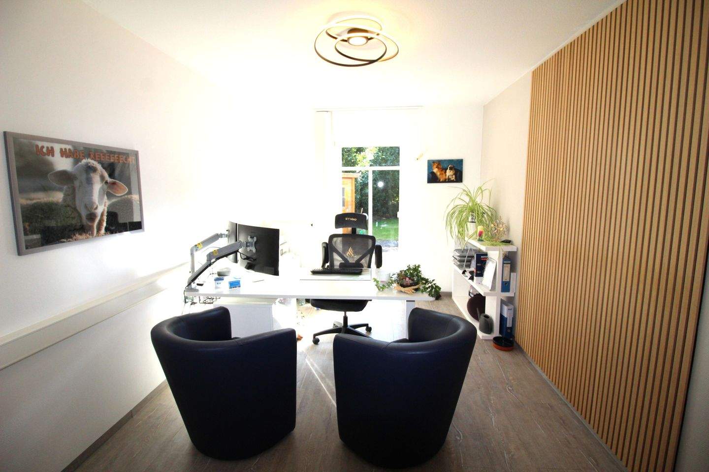 Perfekt für Selbstständige: repräsentatives Bürohaus mit Betreiber-Wohnung und großem Grundstück – Hamburg – Vorschaubild 4