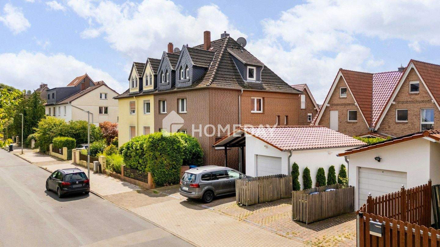 Saniertes, leerstehendes 3-Familien-/Mehrgenerationenhaus in Bothfeld mit Keller – Hannover – Bild 1 von 9