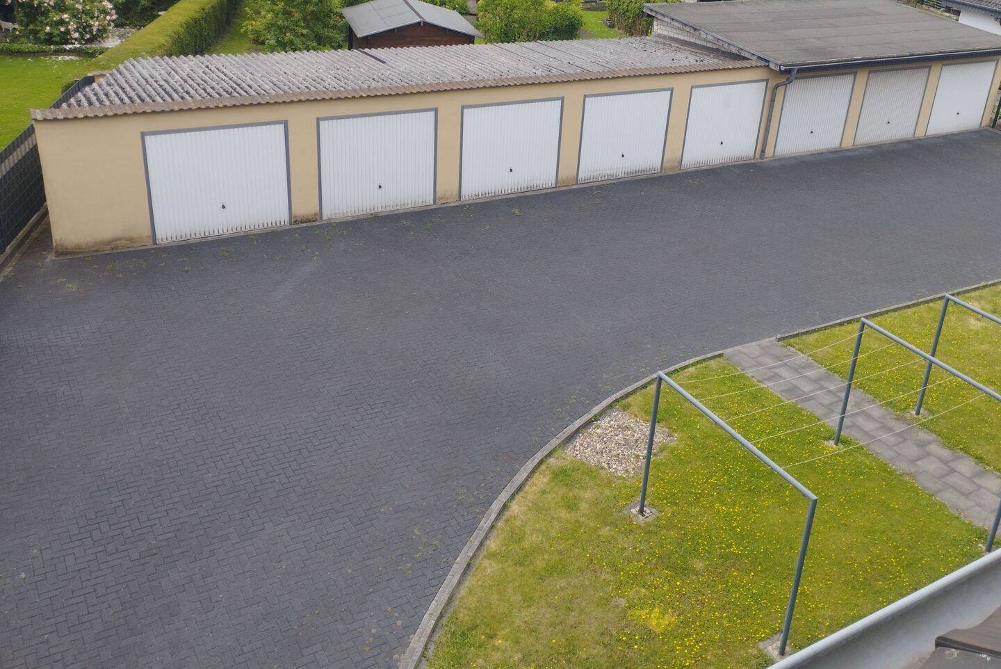 Gepflegte ruhige 3,5-Zimmer Dachgeschosswohnung in Oberhausen-Buschhausen