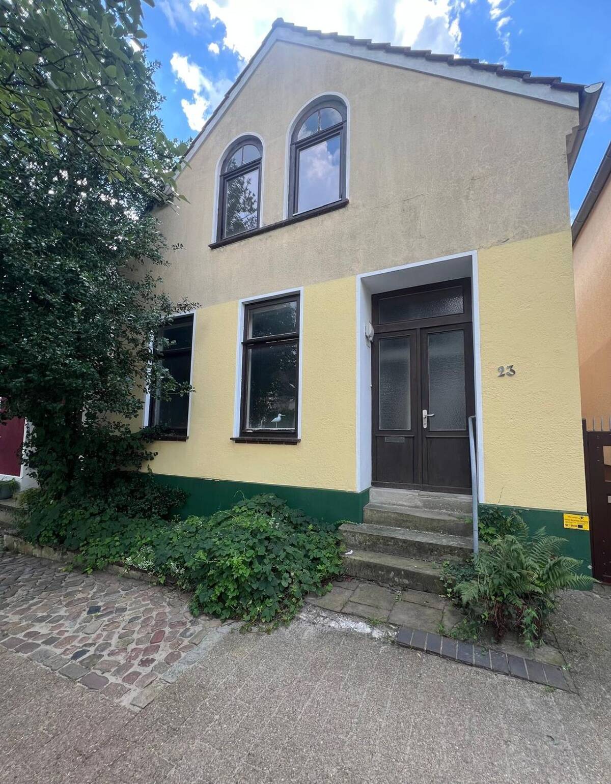 SOLLER - IMMOBILIEN Sanierungsimmobilie im Herzen von Vegesack – 28757 Bremen – Bild 1 von 8