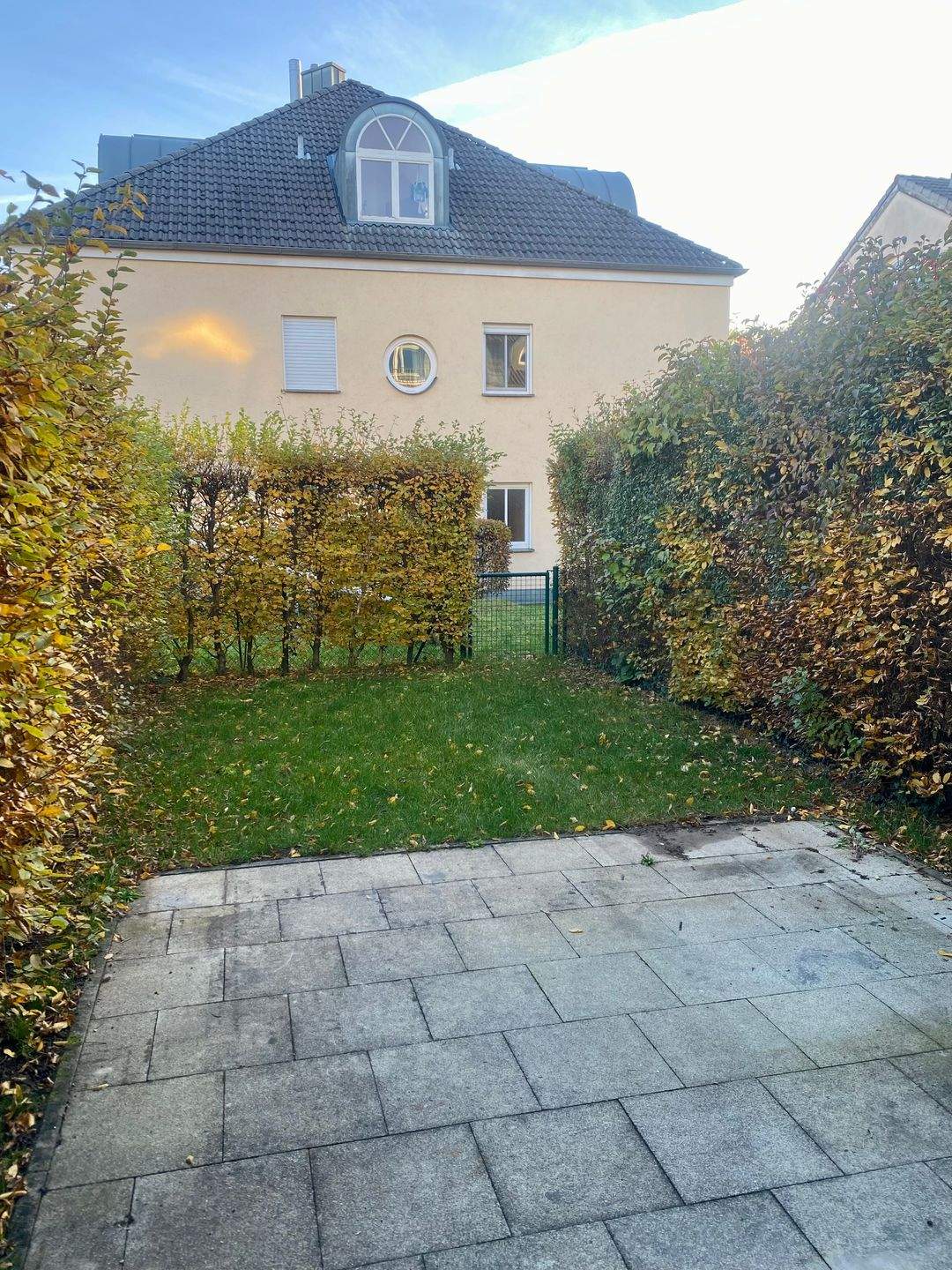 Gepflegtes Reihenmittelhaus in bester Lage Ingolstadt-West – Ingolstadt – Vorschaubild 2