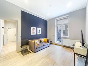 Sanierte und vollständig möblierte 2-Zimmer-Wohnung - sofort verfügbar