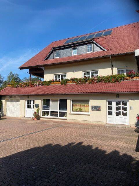 Dreifamilienhaus mit Photovoltaikanlage und großzügigem Garten in Löbau – Lawalde – Vorschaubild 2