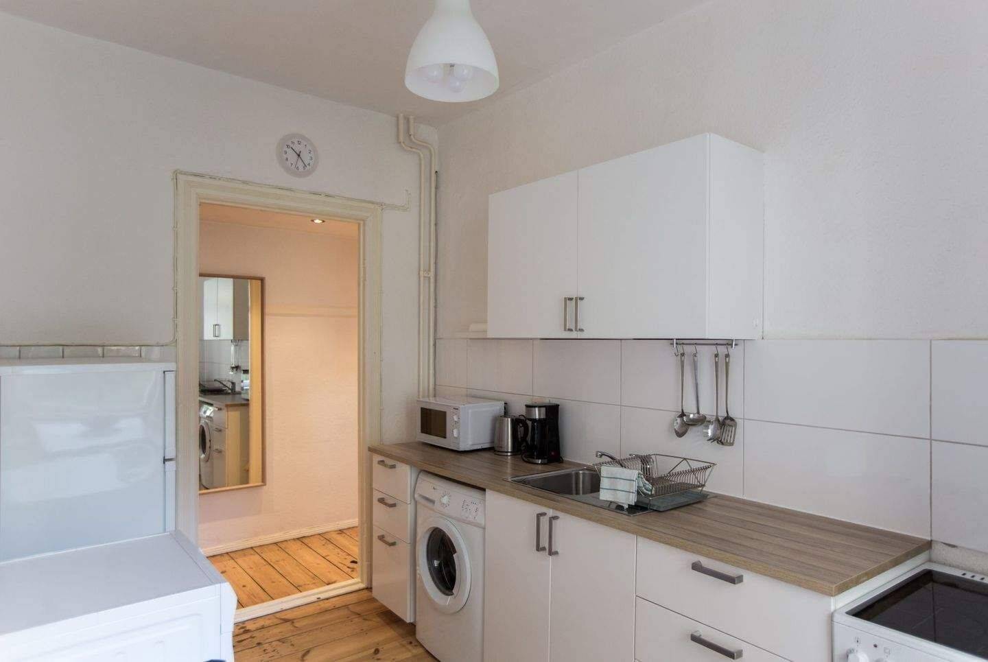 Bezugsfreie Altbauwohnung, zwischen den lebendigen Kiezen Sprengelkiez und Gerichtstraße. – Berlin – Vorschaubild 4