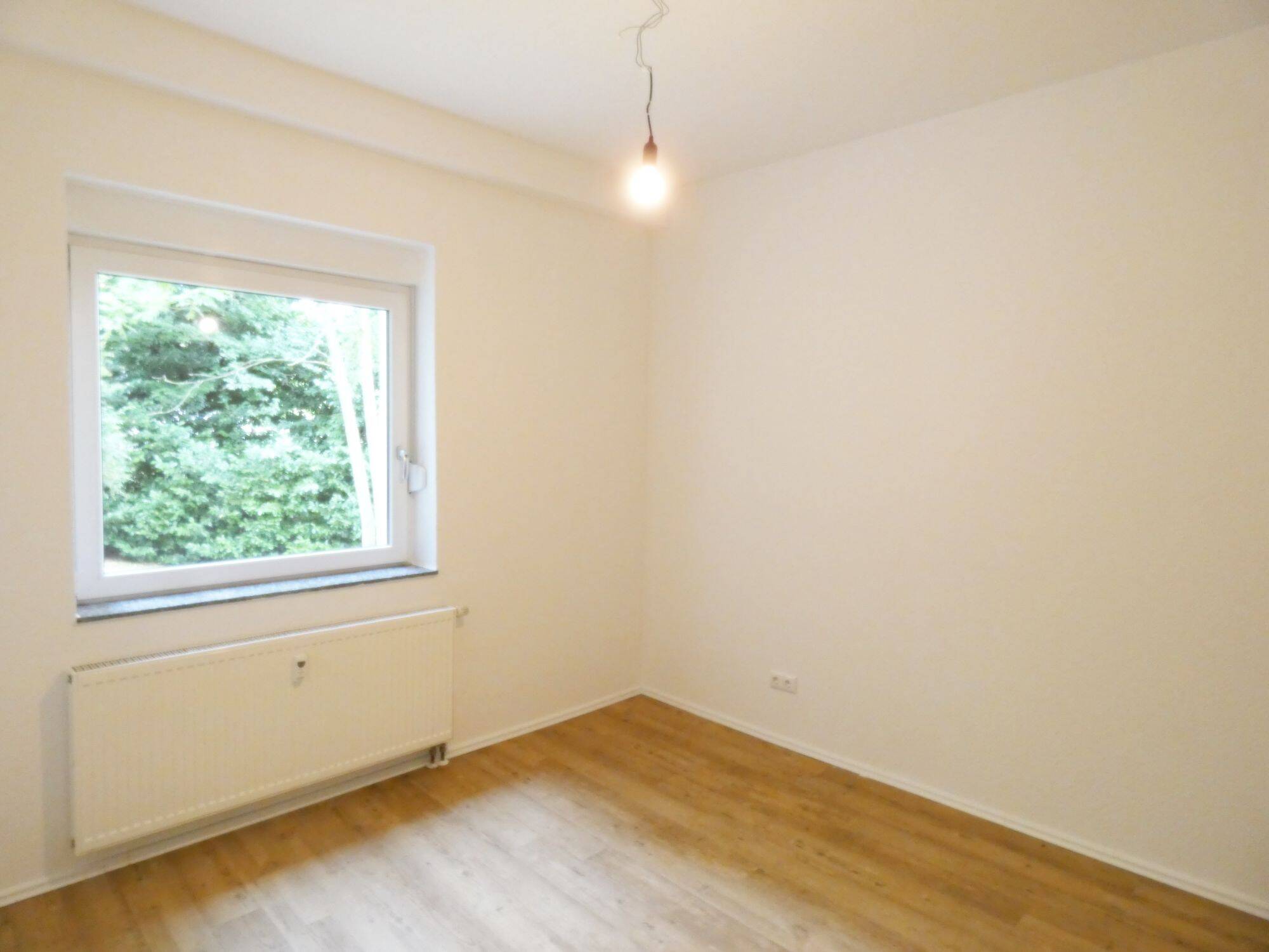 ** Modernisierte 3-Zi-Whg mit Balkon und Loggia in ruhiger, zentraler Lage von Essen-Frohnhausen ** – Essen – Vorschaubild 6