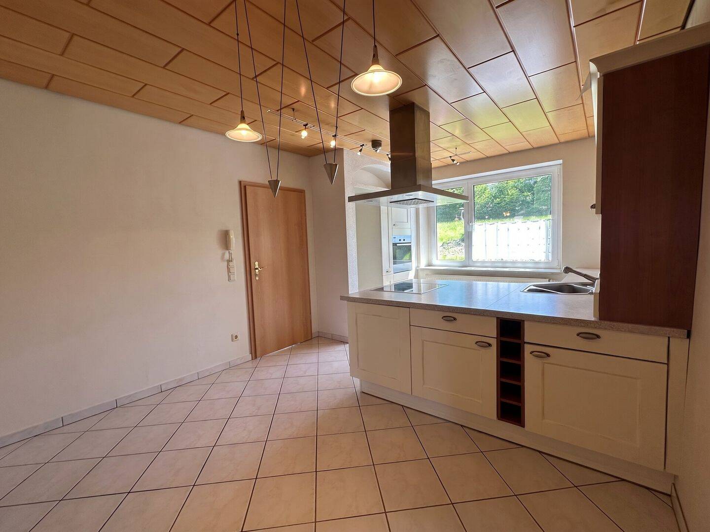 Großzügiges Ein/Zweifamilienhaus mit 170 m² Wohnfläche auf 1.100 m² Grundstück – Saarwellingen – Vorschaubild 4
