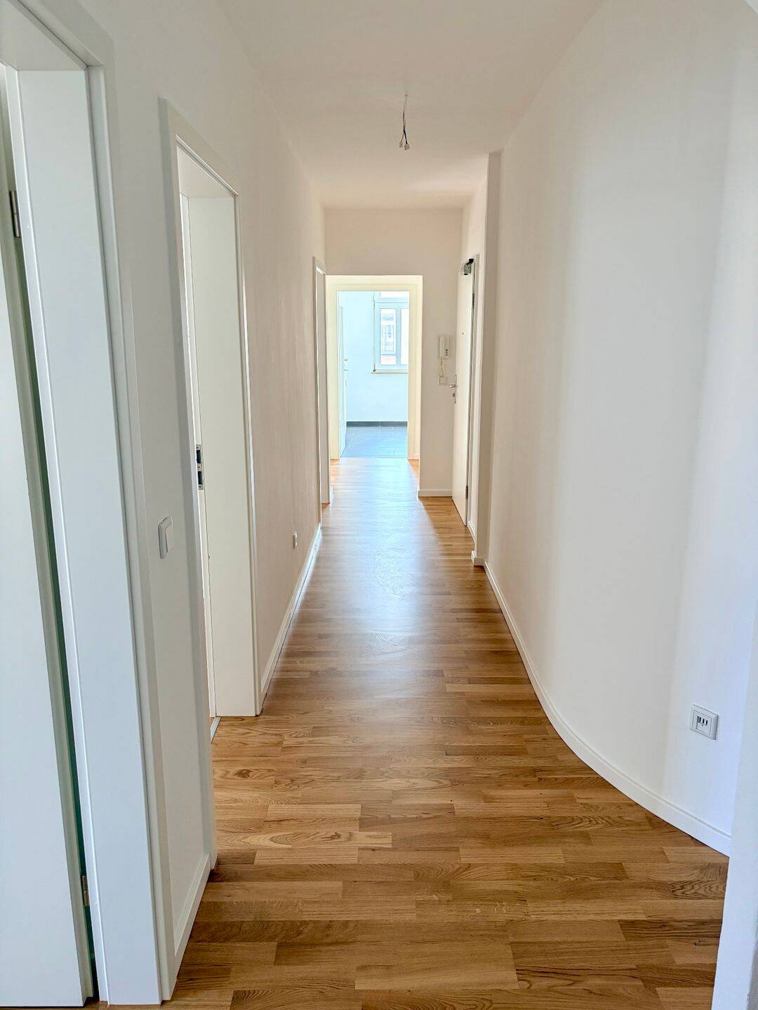 Attraktive 4-Zimmer-Dachgeschosswohnung – Nürnberg – Vorschaubild 9