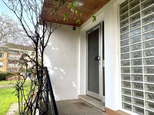 Solides und sonniges Zuhause: DHH, 7 Zimmer, großer Garten, 3 Garagen – 53225 Bonn – Vorschaubild 5