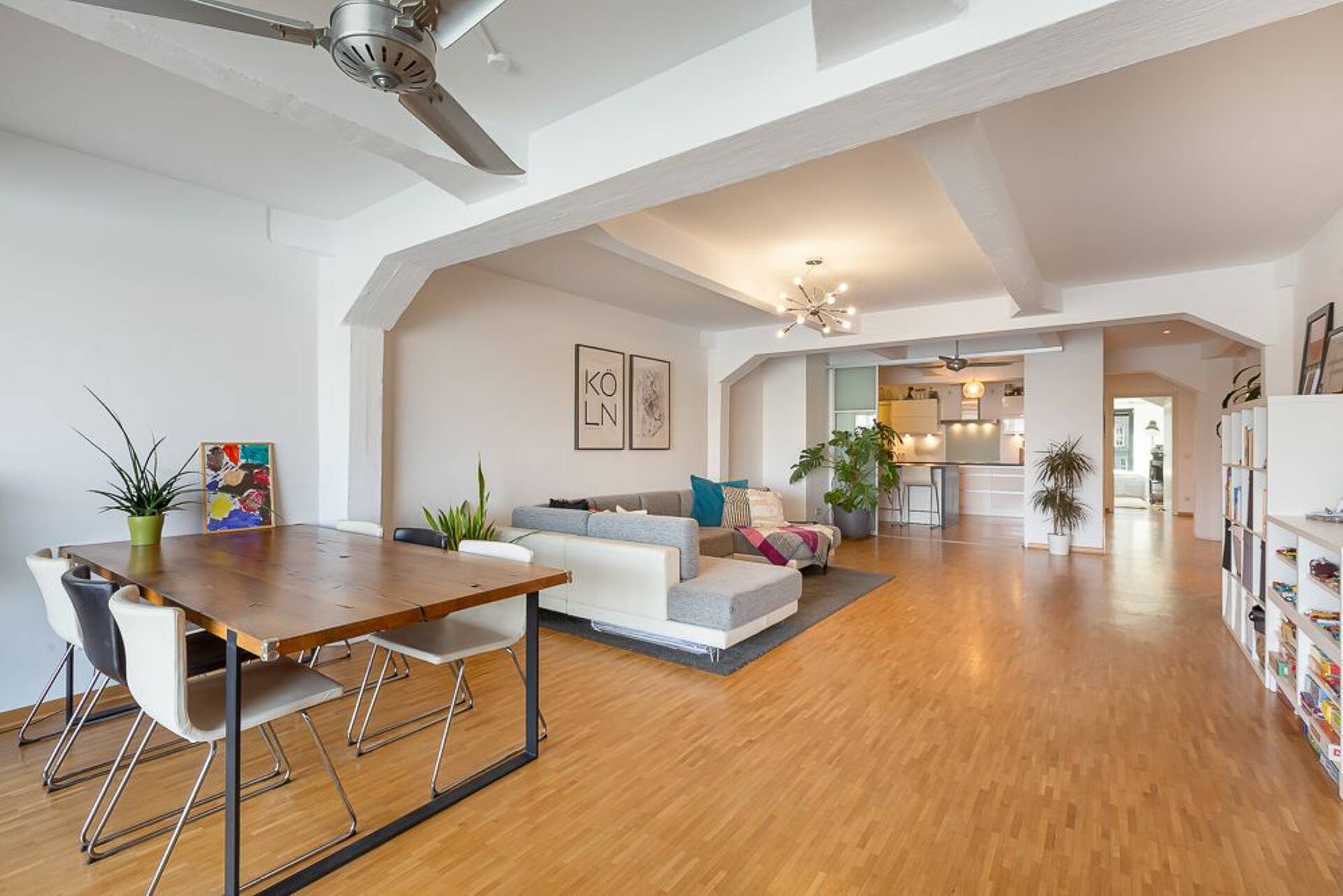 Etagenwohnung in 50678 Köln mit 155 m² kaufen
